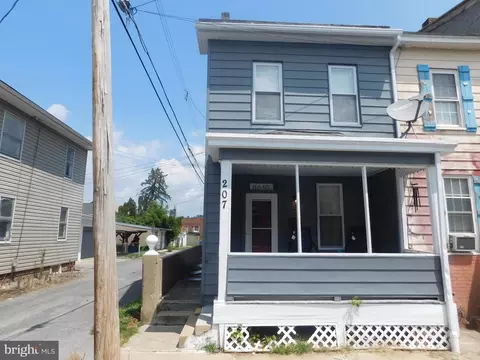 207 S Spruce St, Lewistown, PA 17044