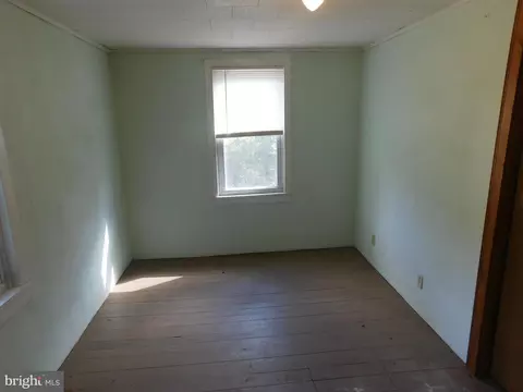 Bedroom - 5 Barnett Ln, Mcclure, PA 17841 photo 2 of 3