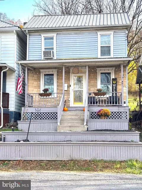 418 Bridge St, Lewistown, PA 17044