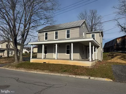 85 Maclay St, Milroy, PA 17063