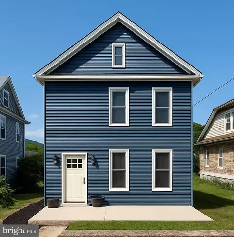 25 S Mann Ave, Yeagertown, PA 17099