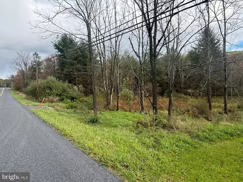 2600 New Lancaster Valley Rd, Milroy, PA 17063