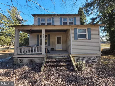 205 Shaversville Cir, Mount Union, PA 17066