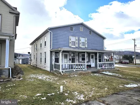 204-206 4th Ave, Burnham, PA 17009