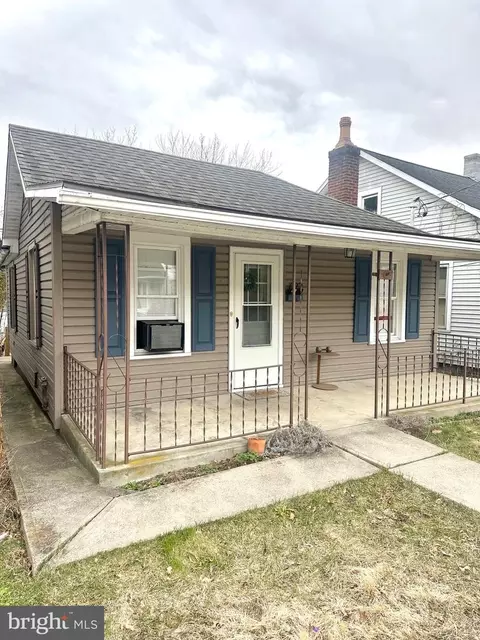 622 W 5th St, Lewistown, PA 17044