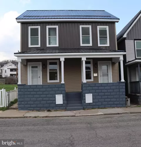 159-161 W Fourth St, Lewistown, PA 17044