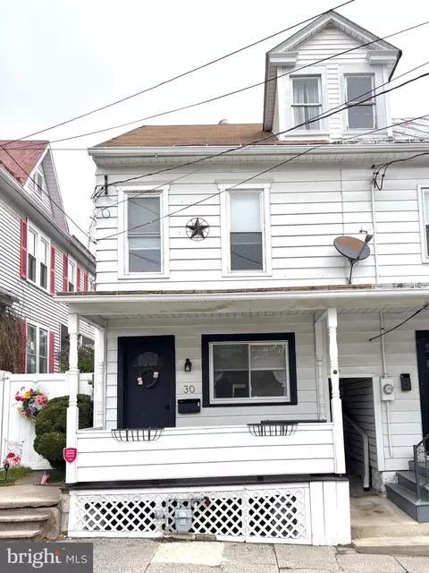 30 N Pine St, Lewistown, PA 17044
