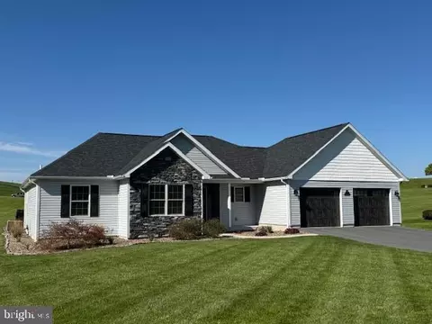 10 Harvest Dr, Lewistown, PA 17044