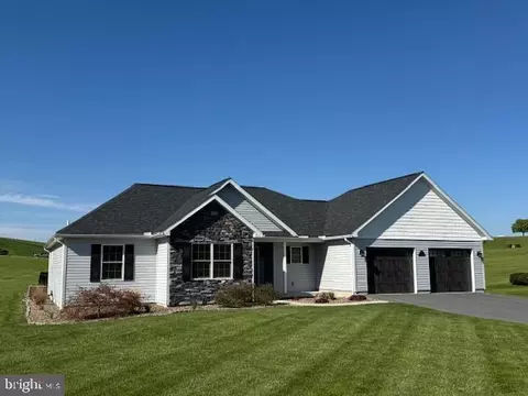 10 Harvest Dr, Lewistown, PA 17044