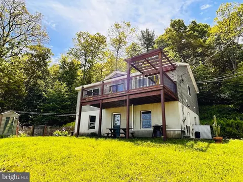 396 Whiskey Rd, Mcclure, PA 17841