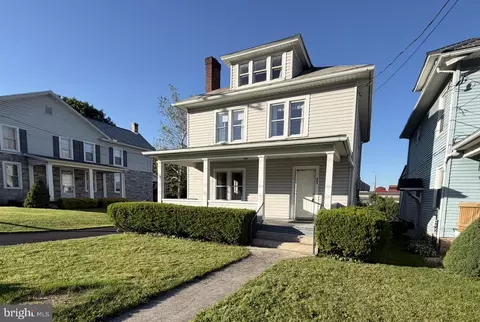 207 S Main St, Lewistown, PA 17044