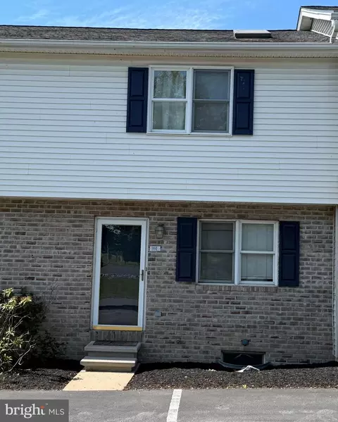 10 Taylor Dr # E, Reedsville, PA 17084