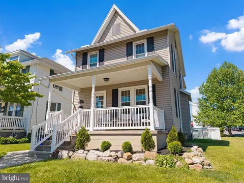 521 S Wayne St, Lewistown, PA 17044