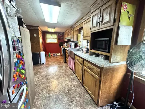 Kitchen - 421 E Freedom Ave, Burnham, PA 17009 photo 3 of 3