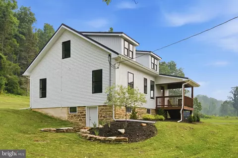 Exterior - 667 Summit Rd, Mcclure, PA 17841 photo 3 of 7