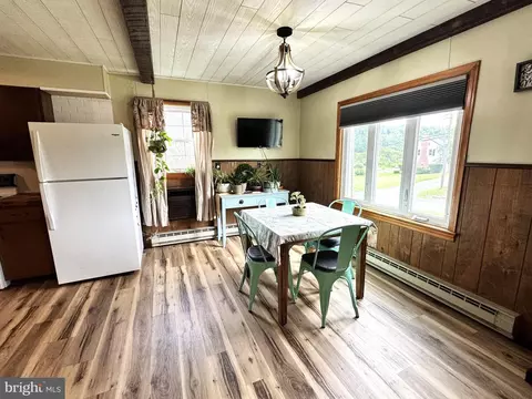 Dining - 5149 Old Stage, Mcclure, PA 17841 photo 1 of 2