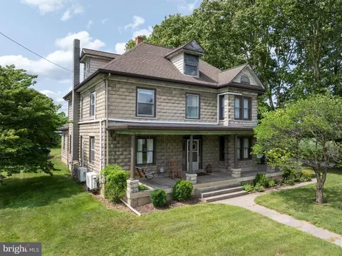 2272 Green Ln, Reedsville, PA 17084