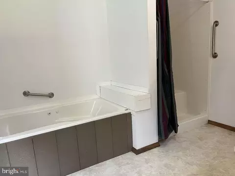 Bath - 230 Summit Rd, Mcclure, PA 17841 photo 3 of 3