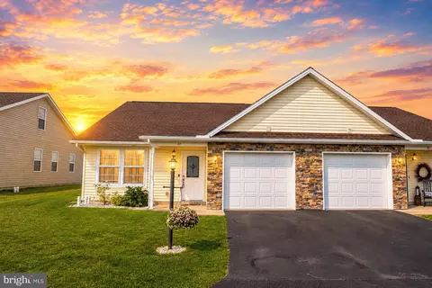 39 Pacific Ave, Milroy, PA 17063
