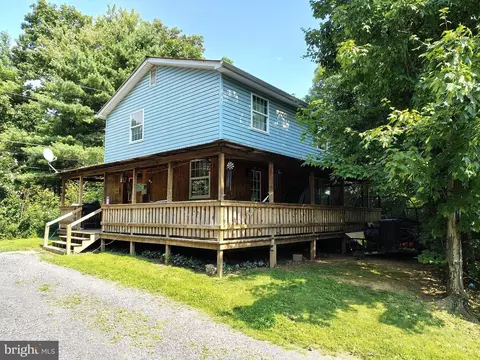33 Jewel St, Lewistown, PA 17044