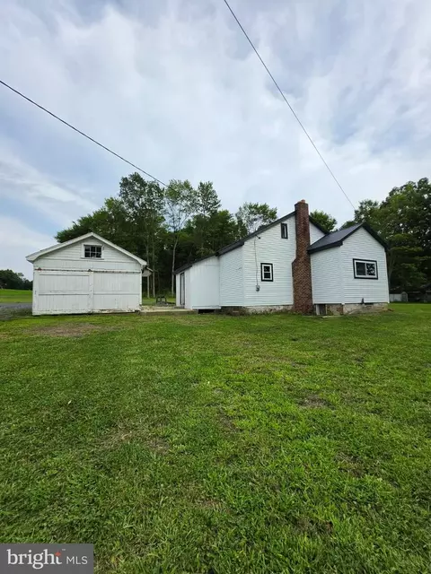 1703 Ferguson Vly, Mcveytown, PA 17051