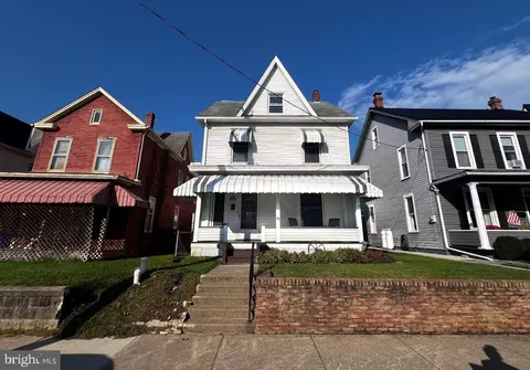 31 Shaw Ave, Lewistown, PA 17044