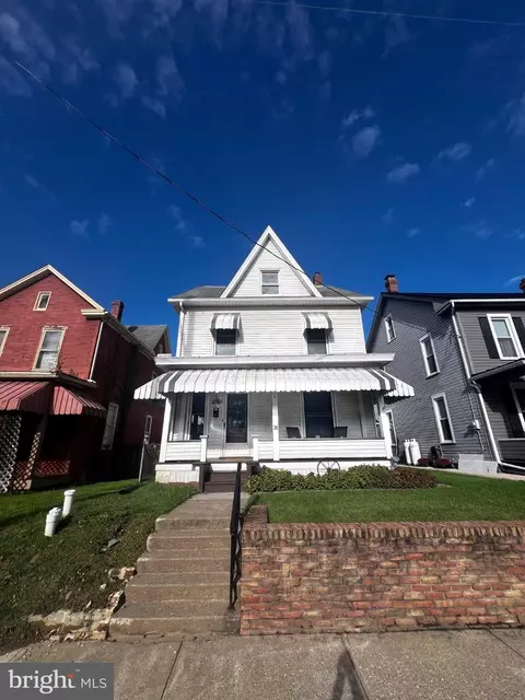 31 Shaw Ave, Lewistown, PA 17044