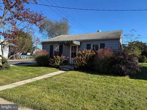 501 S Wayne St, Lewistown, PA 17044