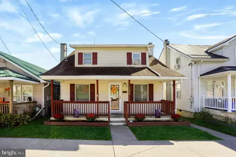 726 W 5th St, Lewistown, PA 17044