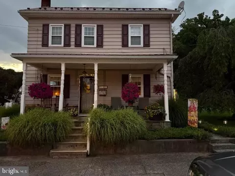 141 W 5th St, Lewistown, PA 17044