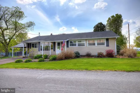 859 Liberty St, Danville, PA 17821