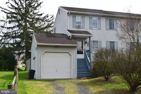 91 Park Ave, Danville, PA 17821