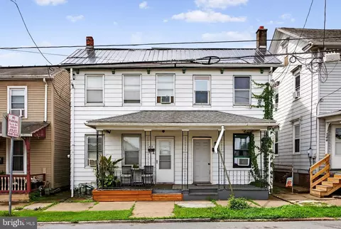 552 Front St, Danville, PA 17821