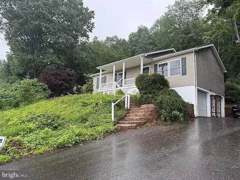 156 Columbia Hill Rd, Danville, PA 17821