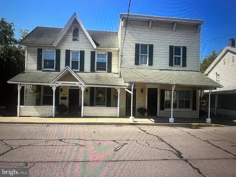 1037 Water St, Washingtonville, PA 17884