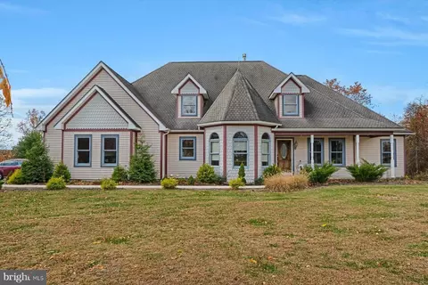 41 Majestic Dr, Danville, PA 17821