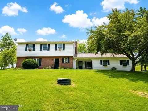 2067 Continental Blvd, Danville, PA 17821