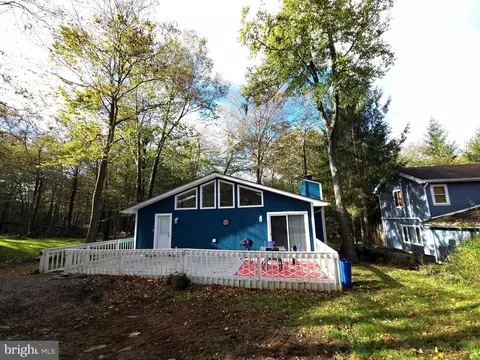 3142 Carobeth Dr, Tobyhanna, PA 18466