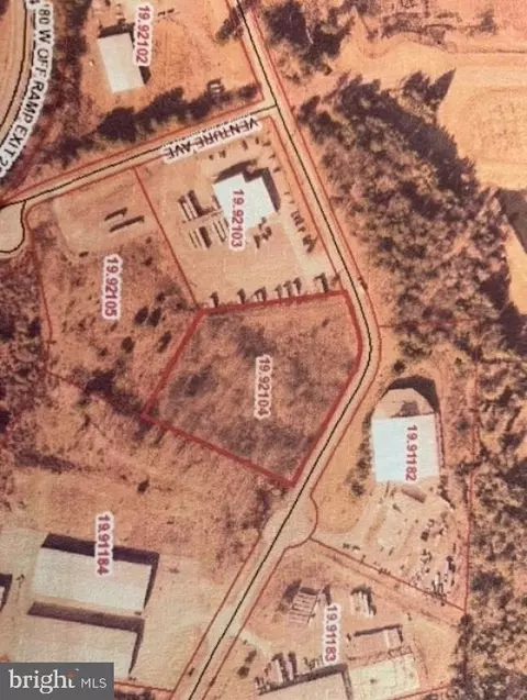 4 Commercial Blvd, Blakeslee, PA 18610
