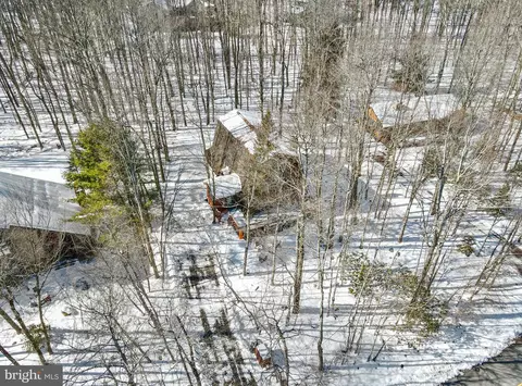 5543 Fox Run, East Stroudsburg, PA 18302