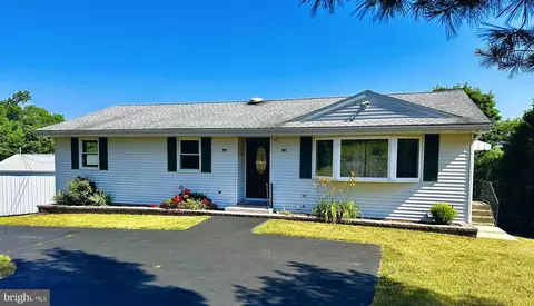 212 Whitey B Dr, Kunkletown, PA 18058