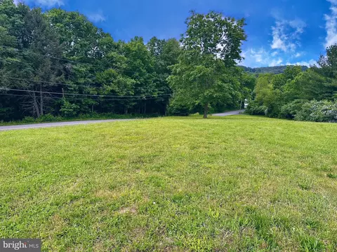 T 425 Whitey B Drive, Kunkletown, PA 18058