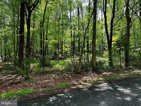 130 Gumwood Ln, Kunkletown, PA 18058