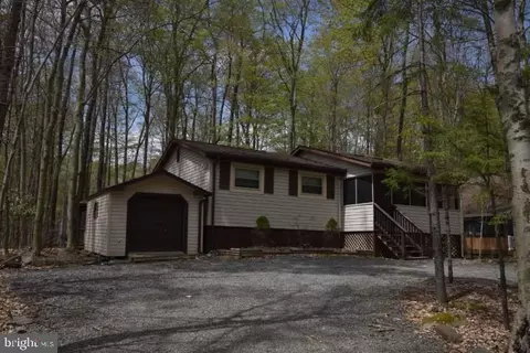 235 Wyalusing Dr, Pocono Lake, PA 18347