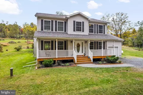 1474 Sullivan Trl, Tannersville, PA 18372
