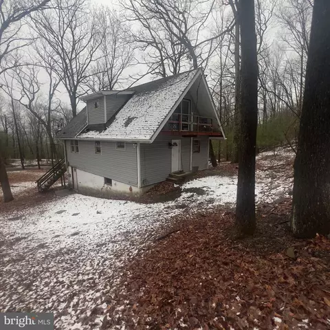 2172 Autumn Ct, East Stroudsburg, PA 18302