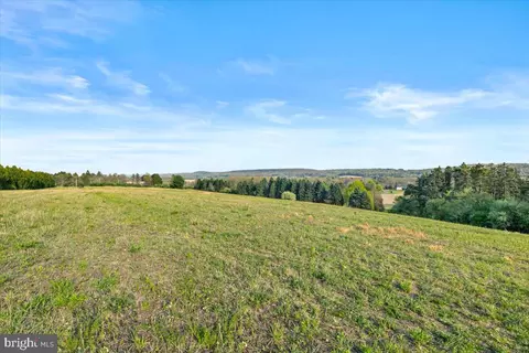 Lr 45003 Gilbert Road, Gilbert, PA 18331