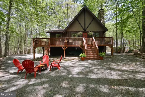 236 Ridge Rd, Pocono Lake, PA 18347