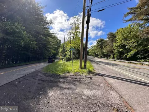 T 629 Thomas Rd, Blakeslee, PA 18610