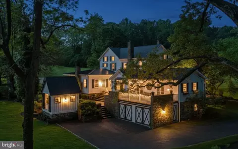282 Crabapple Ln, East Stroudsburg, PA 18302
